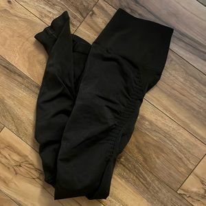 Amplify contour legging
